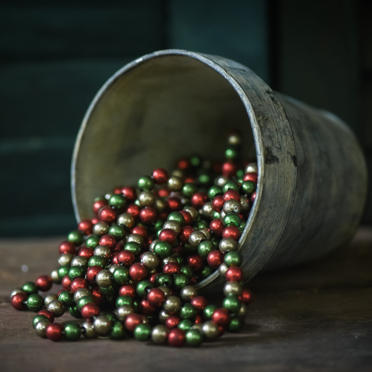 Aged Red, Green & Silver Bead Garland – Traditions